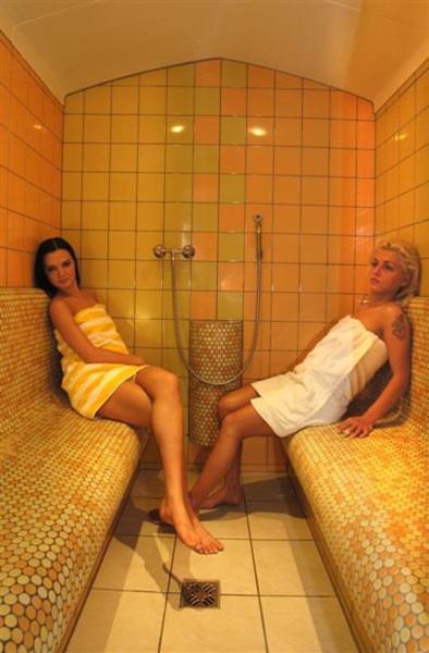 Kristall Hotel 3*
